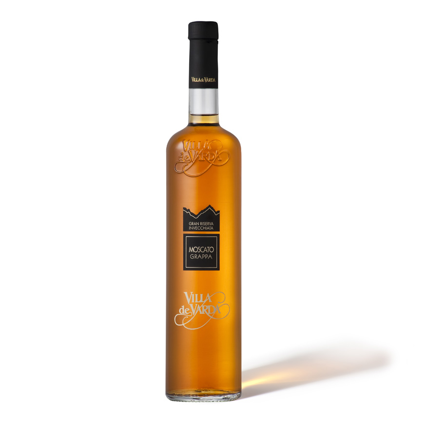 GRAPPA MOSCATO RISERVA 40% vol. - 0,7l - (NB)  GRAPPA MOSCATO RISERVA 40% vol. - 0,7l - (NB)
