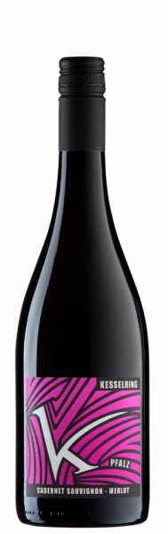 Cabernet Sauvignon-Merlot DQW trocken 2018 0,75 l (LK/4686) - (4/16) Cabernet Sauvignon-Merlot DQW trocken 2018 0,75 l (LK/4686) - (4/16)